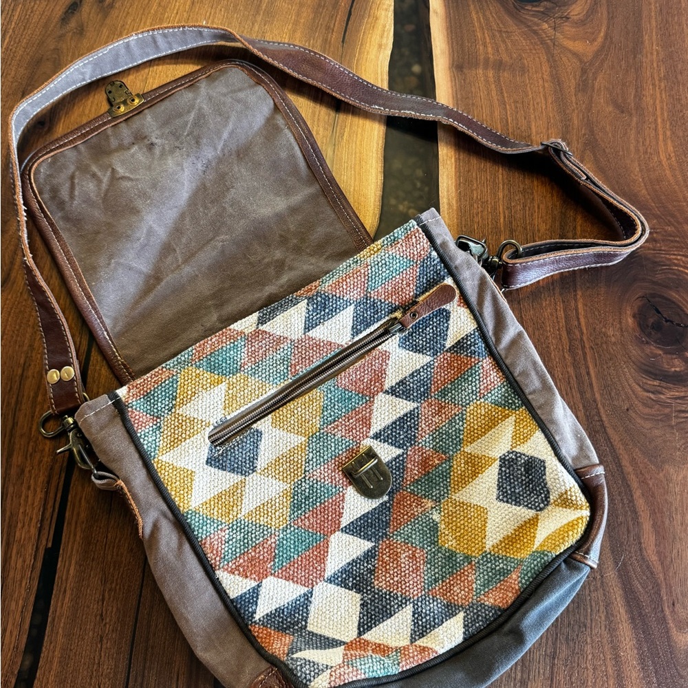 Myra Bag Patterned Interior Tote - image 2